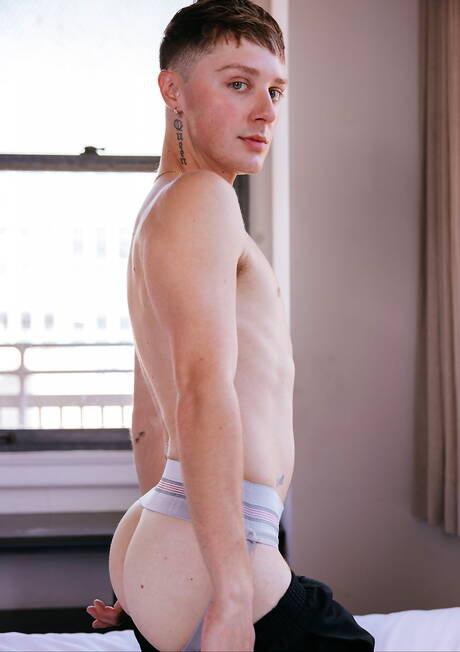 Hunk Saint Daniel en Amerikaanse stoere kerel Tristan Hunter in hete anale seks