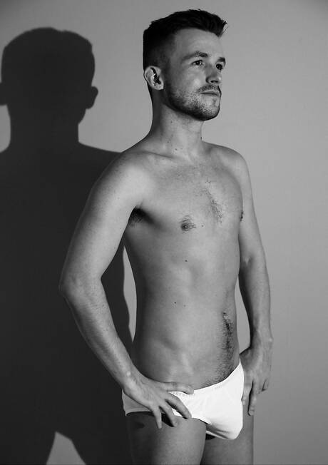 Il bel culturista americano Braxton Cruz e il bel ragazzo Lane Colten in una bollente azione interrazziale di sesso anale