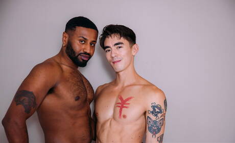 Le pornostar americane Braxton Cruz e il bel ragazzo Cody Seiya fanno sesso anale