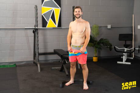 Stoere Robbie en Amerikaanse stier Kyle Fletcher in harde anale seks