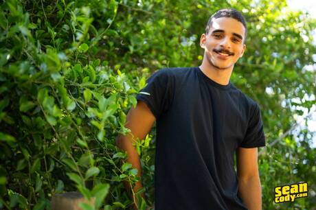 Le beau gosse américain Sumner Blayne et Joseph Hart ont une bonne sodomie en extérieur