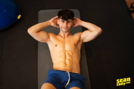 Hayden Hunter and american beefy Michael Vente have a good anal sex