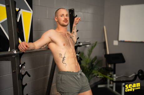 I ragazzi sexy Justin, Evan e Drew Ryan fanno un caldo sesso a tre