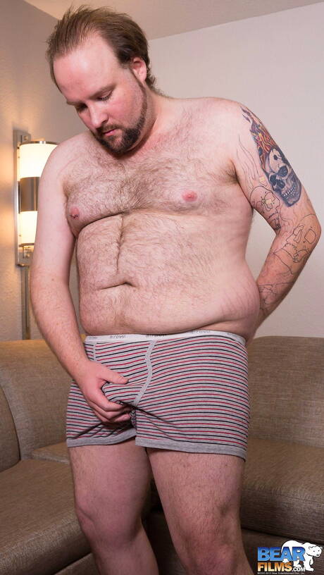 Sexy Big Mark jack off his cock