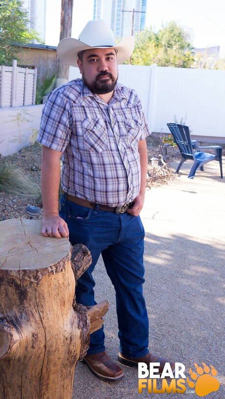 Nice Bronco Yote undressing and showing hot ass outside