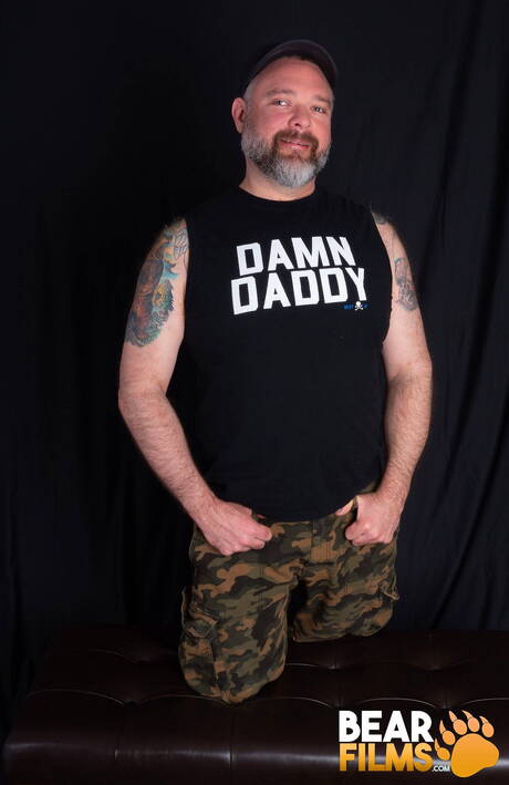 American mature bear Kurt Jacobs get naked and showing tight ass