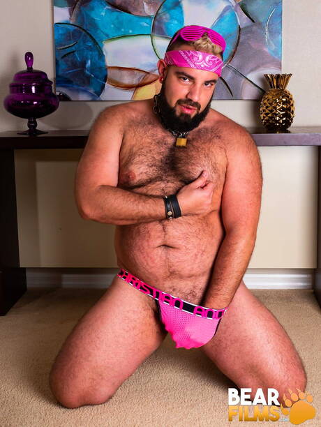 American hairy bear Luis Vega undressing and showing hot butt