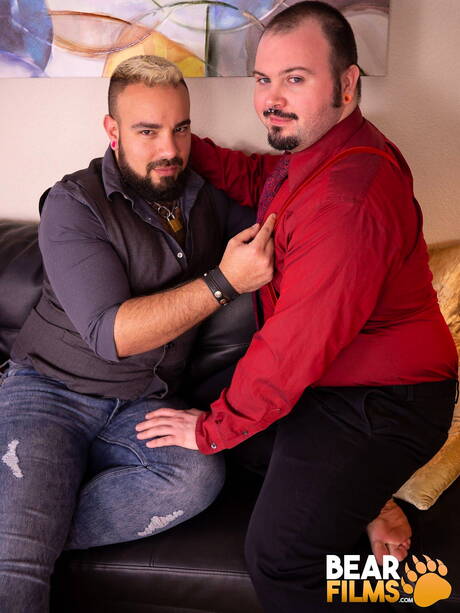 ホットなアメリカの男の子のクマ、ルイス・ベガと成熟したクマのディーン・ゲージはお互いを愛しています