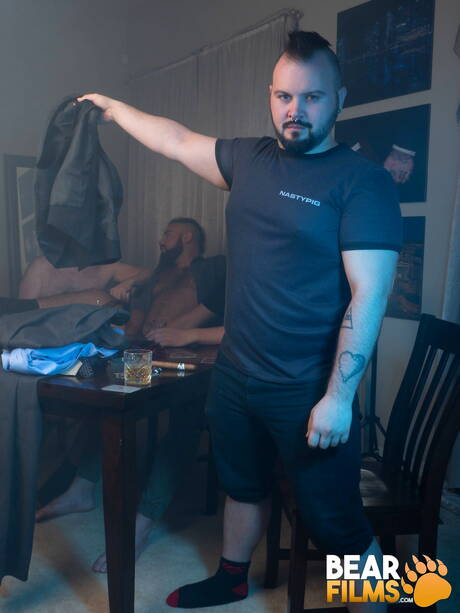 American bear Dean Gauge posing nude and showing hot ass