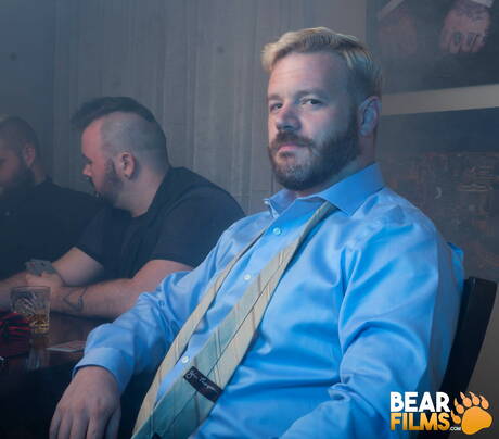 American bear John Thomas posing nude