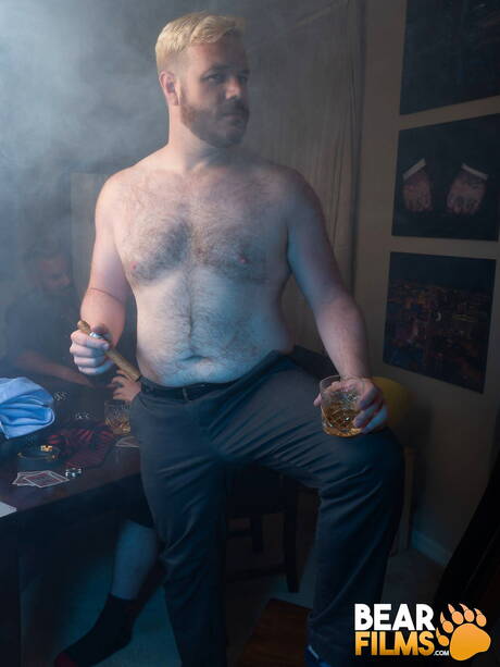 American bear John Thomas posing nude