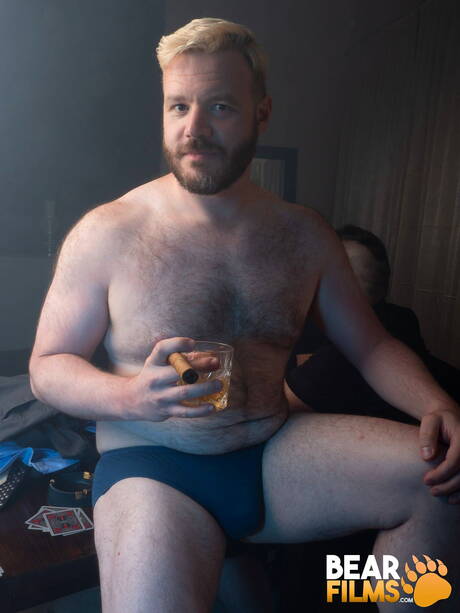 American bear John Thomas posing nude