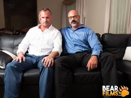 Bear Films: Two american guys bodybuilder Scotty Rage and husky guy Christian Mitchell fuck ass after sucking cock