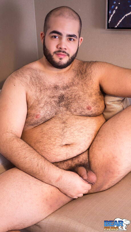 Bear Klaus M. Alvarez posing nude