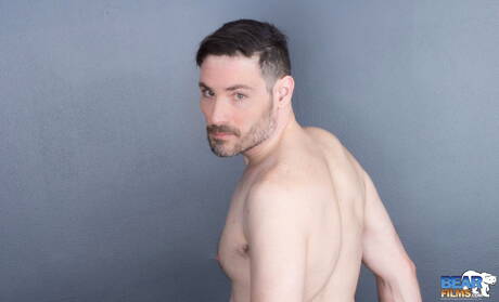 Il bel ragazzo Vincent Viau mostra un corpo meraviglioso