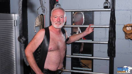 Hot bear Bishop Sterling get naked and showing hot ass