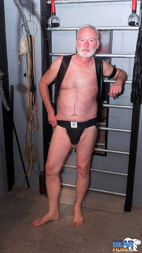 Hot bear Bishop Sterling get naked and showing hot ass