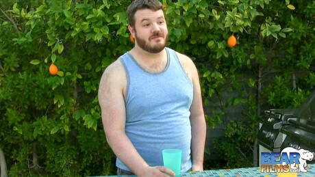 American mature bear John Thomas and  Lee West drilling an ass