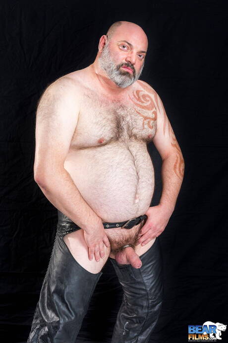 Il bel Tristan Riant mostra un corpo perfetto