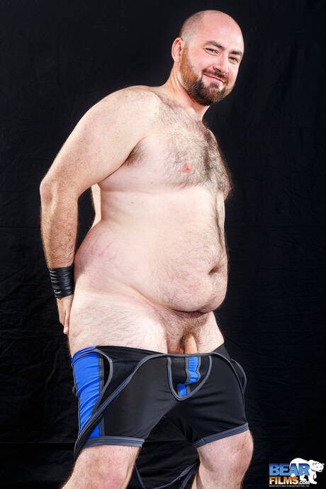 Bel gioco di Trent Turner con un giocattolo sessuale