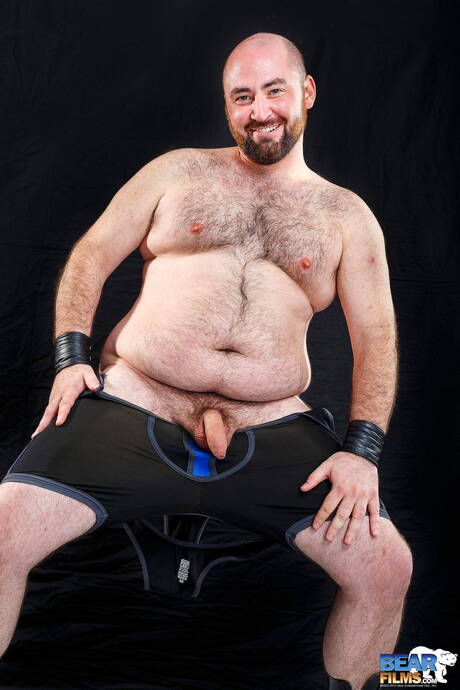 Bel gioco di Trent Turner con un giocattolo sessuale