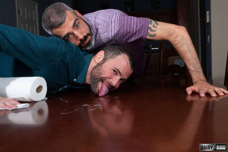 Rex Hunter and american otter Dusty Williams posing naked and showing butt