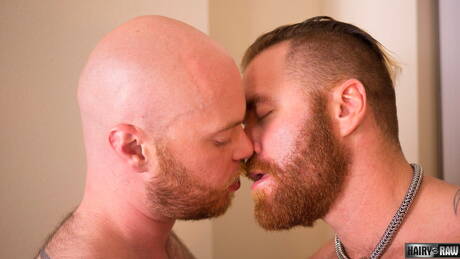 Il forte toro australiano Zack Acland e Chris Wydeman in una bollente azione omosessuale