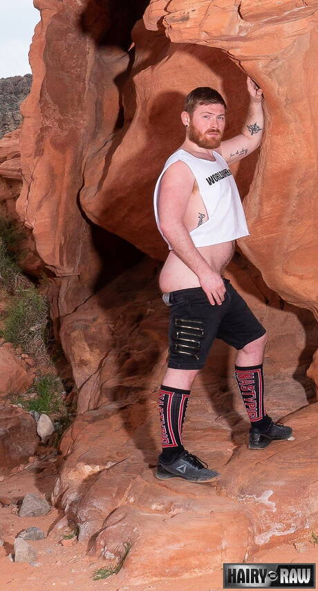 Lontra americana Otto Samson che si spoglia all