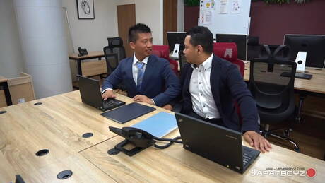 Well-built Reach and muscular Gal have anal sex