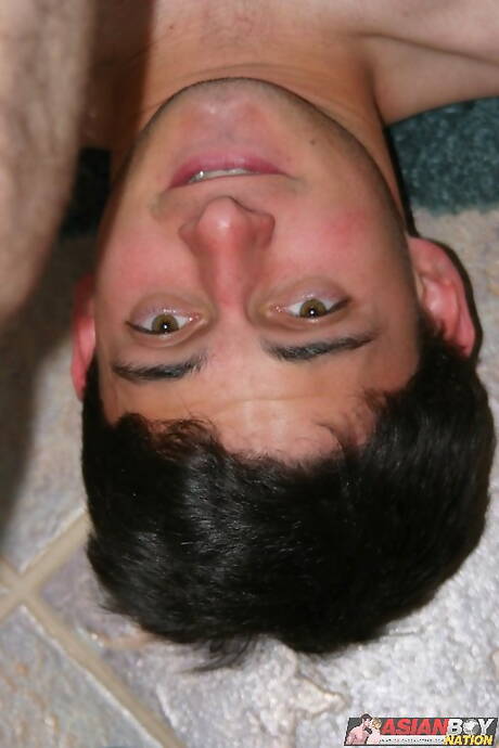 El twink Toby Mcguire y el twink caliente Sam Foong en sexo anal caliente