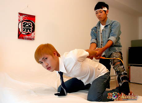 El joven Masa y el joven Ken en una follada anal caliente