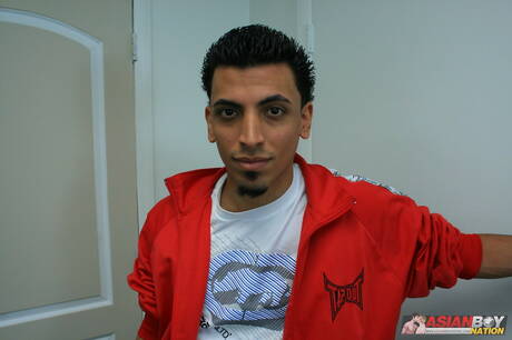 El joven J. Park y el guapo Nathaniel Rodríguez tienen un buen sexo oral