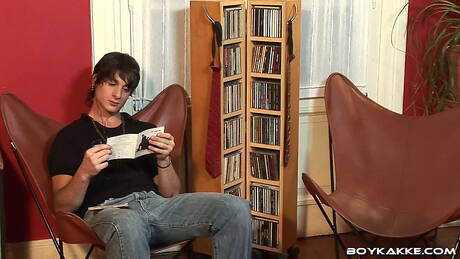 Latino superstud Javier Cruz and latin otter Jean Franko in blowjob scene