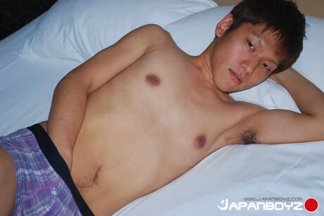 東方年輕花花公子 Makoto 2 享受樂趣