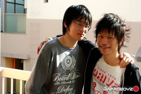 Masaru Sato, Yuu y Tsuyoshi en sexo grupal caliente