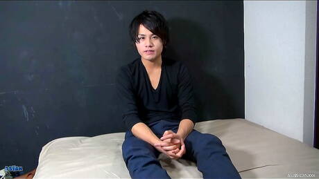 Asian hot twink Manabu 2 masturbating