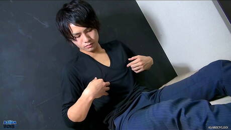 亞洲熱辣小鮮肉Manabu 2自慰