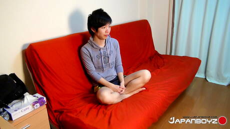 Asian pretty boy Shou Sakurai and young boy Tatsushi having a pleasure