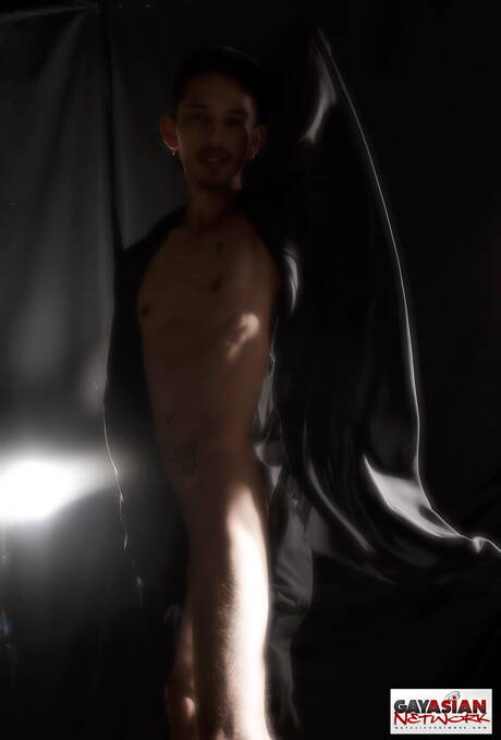 美國美少年Rave Hardick展現完美身材