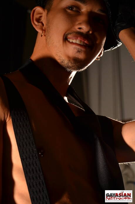 美國美少年Rave Hardick展現完美身材