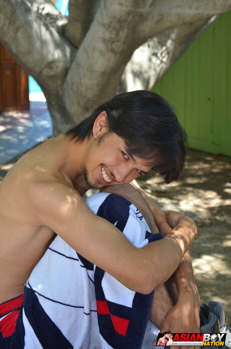 Nice american buddies young Rave Hardick and stud Coda Filthy in hot anal sex in the pool