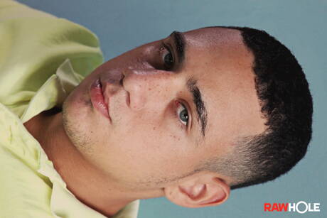 Der bullige Diego und der Superhengst Mowgli ficken nach dem Blowjob