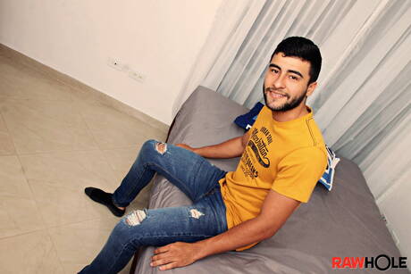 Latino husky guy Rubiel having a pleasure