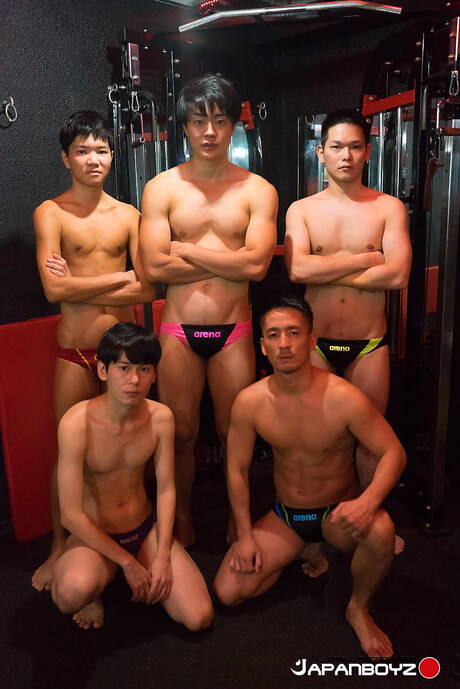 Fuji, Hiroya, Teppei, Higaken, Kaoru tienen un buen sexo en grupo