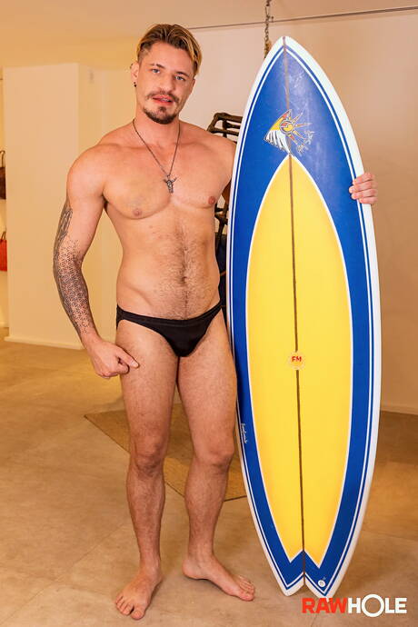 Brazylijski muskularny Daniel Toro i muskularny Lucas Franfreich mają gorącą scenę