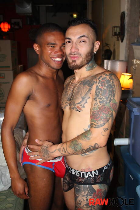 Raw Hole: Beefcake Anthony Wood and latin strongman Matthew Grande fuck ass after sucking dick