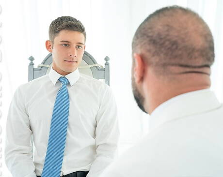 Rozrabiaka Dex Devall i rozrabiaka Marco Napoli uprawiają seks oralny