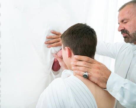 Heiße Amerikaner, heißer Twink Austin Young und reifer Bär Bishop Angus haben heißen Sex