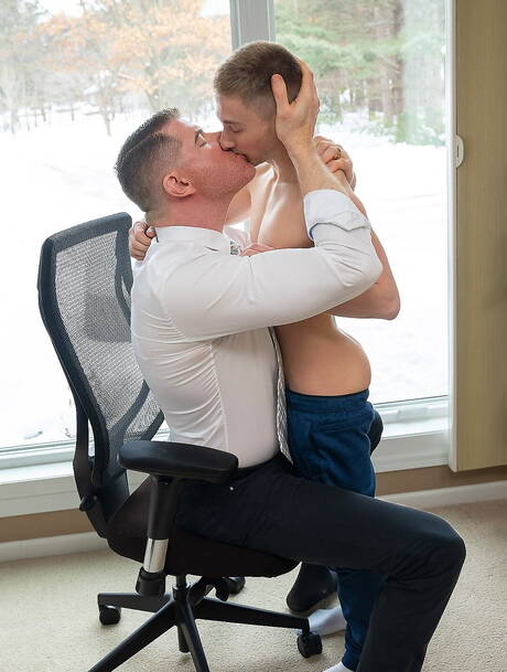 American husky guy Legrand Wolf and  Shay Banker fuck ass after sucking dick