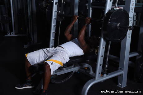 Husky guy Phoenix and beefy Sleepy Reid banged each other in hot shower